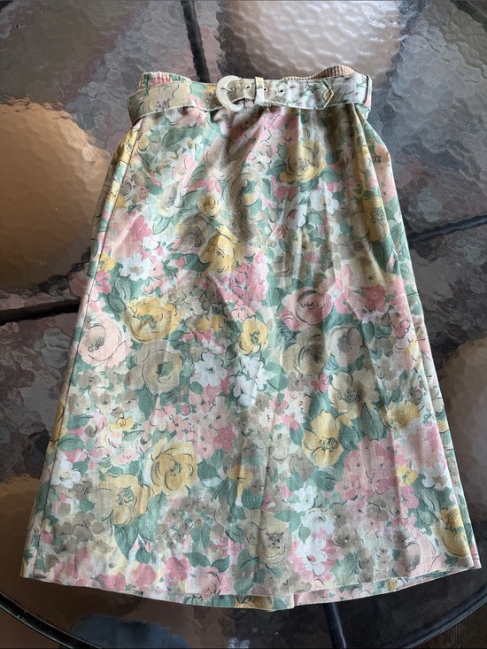 Dresses & Skirts - Timeless true vintage Floral Pastel A-Line Skirt with Belt - Pink, Yellow Green